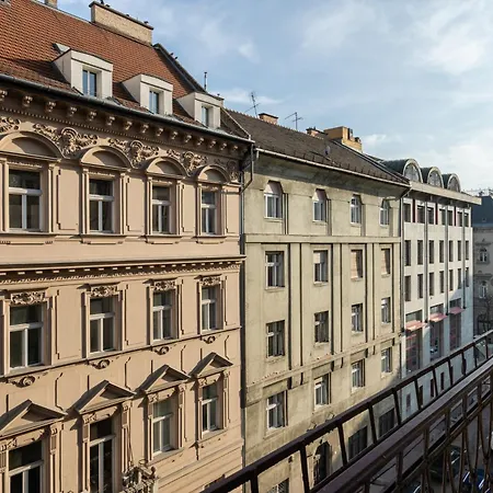 Daire Ambient Aura Budapeşte